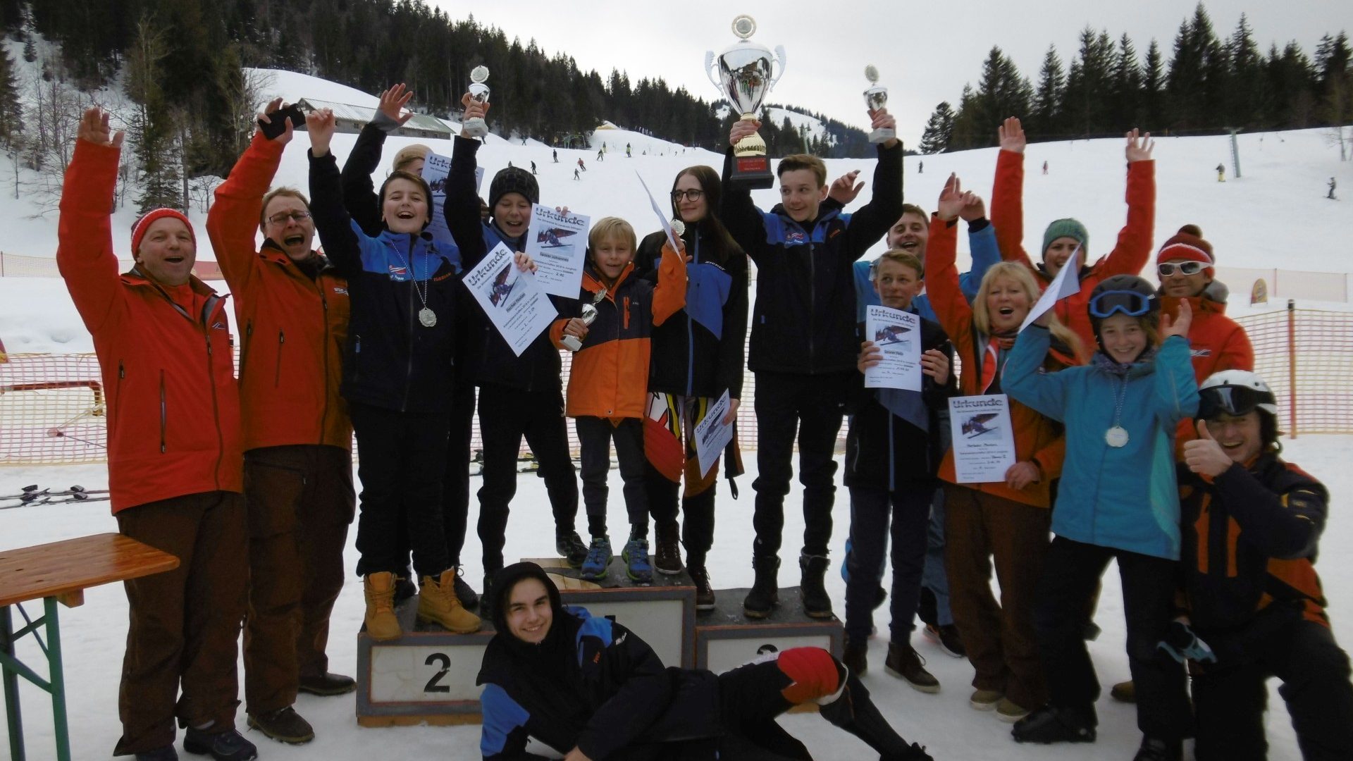 Landkreismeisterschaft 2018 – Wanderpokal Und 5 Kreismeister